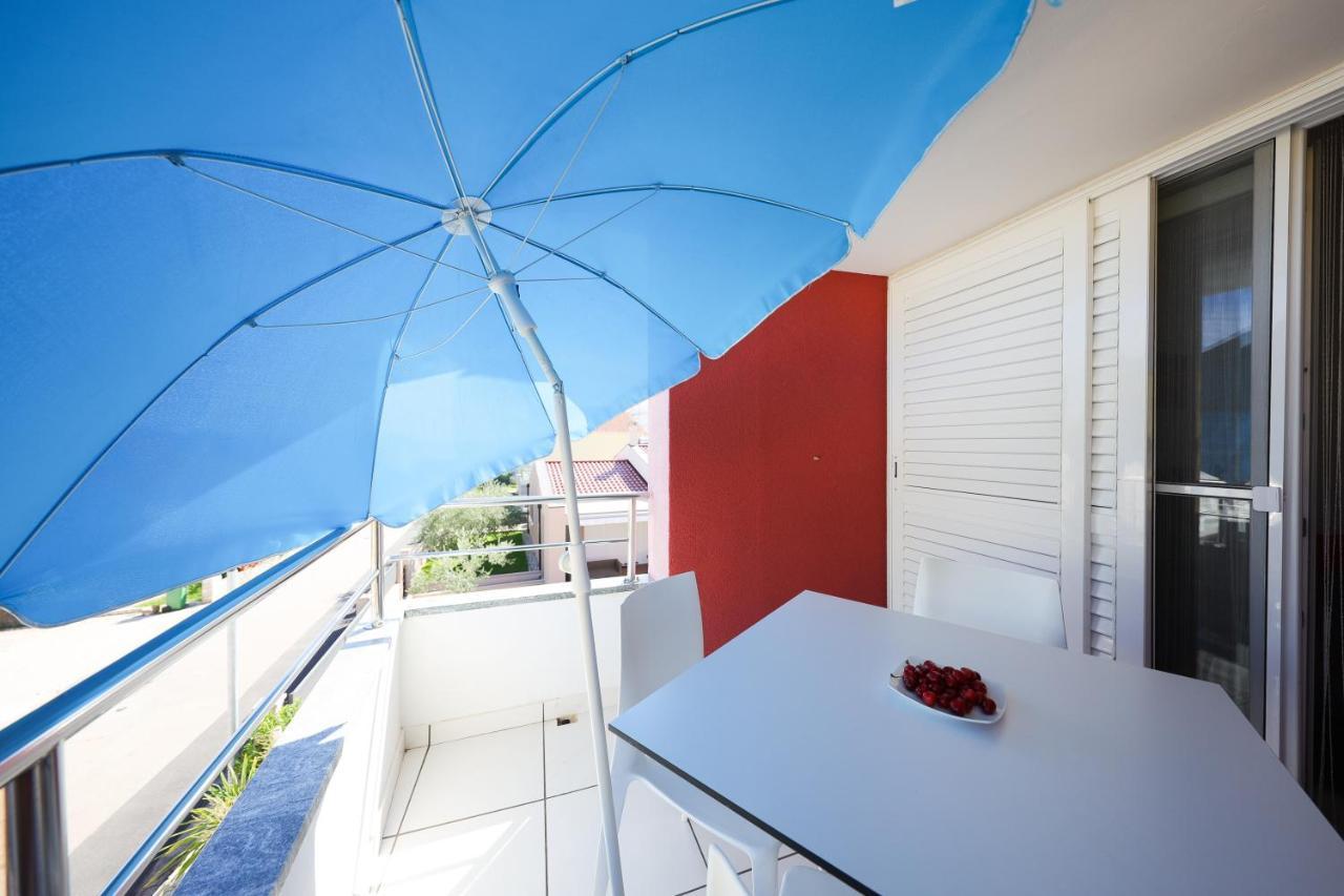 Villa Pino With Pool, Sauna & Jacuzzi Petrčane Exterior foto